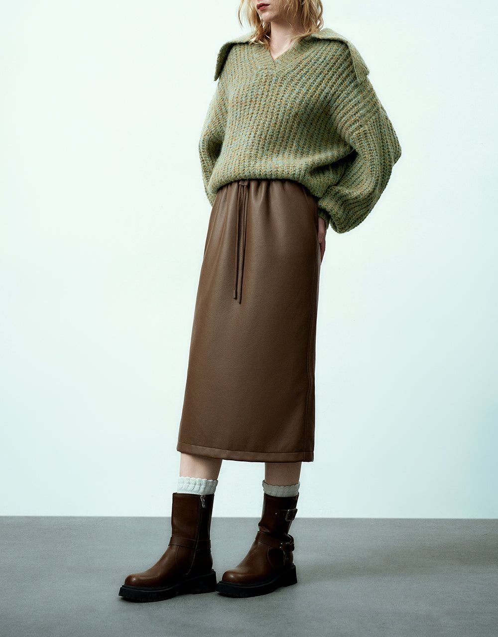 Drawstring Waist Vegan Leather Midi A-Line Skirt sold by Urban Revivo product image thumbnail 4