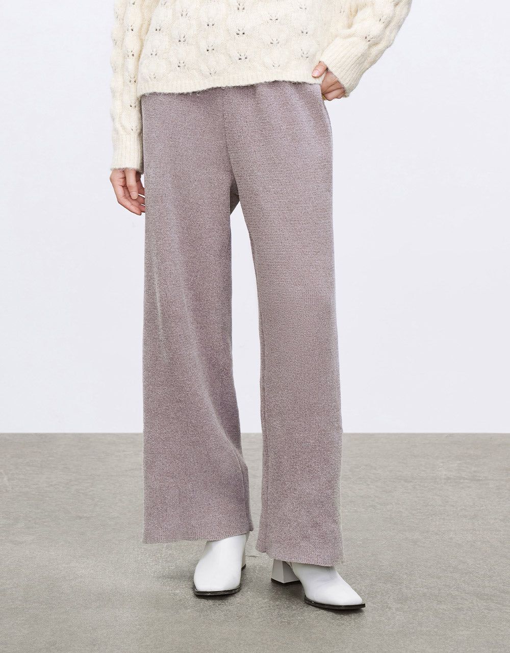 Drawstring Straight Leg Knit Pants sold by Urban Revivo product image thumbnail 2