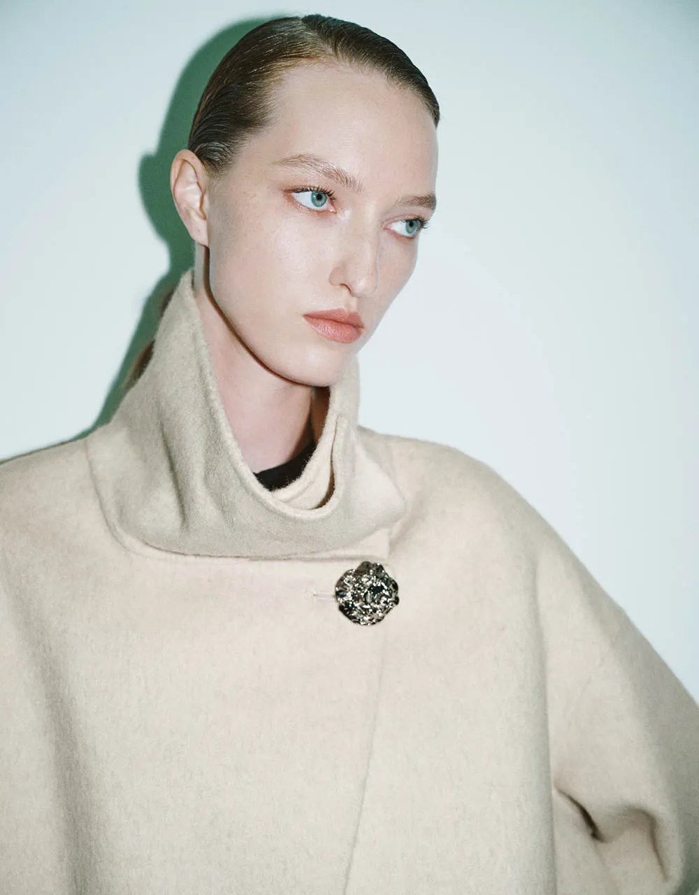 Stand Collar Straight Coat sold by Urban Revivo product image thumbnail 5