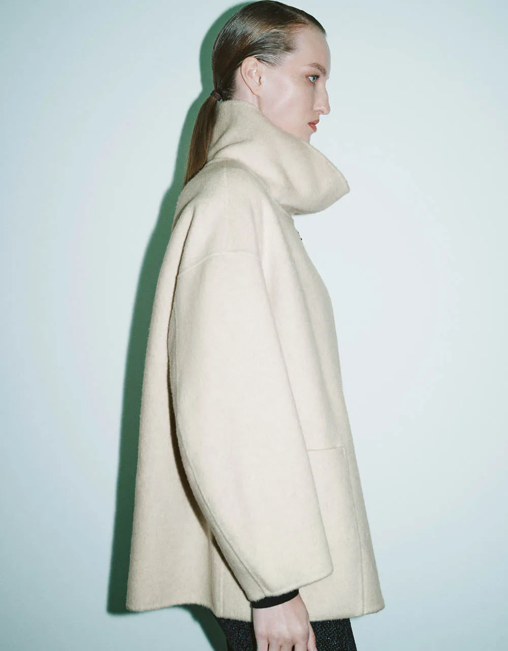 Stand Collar Straight Coat sold by Urban Revivo product image thumbnail 3