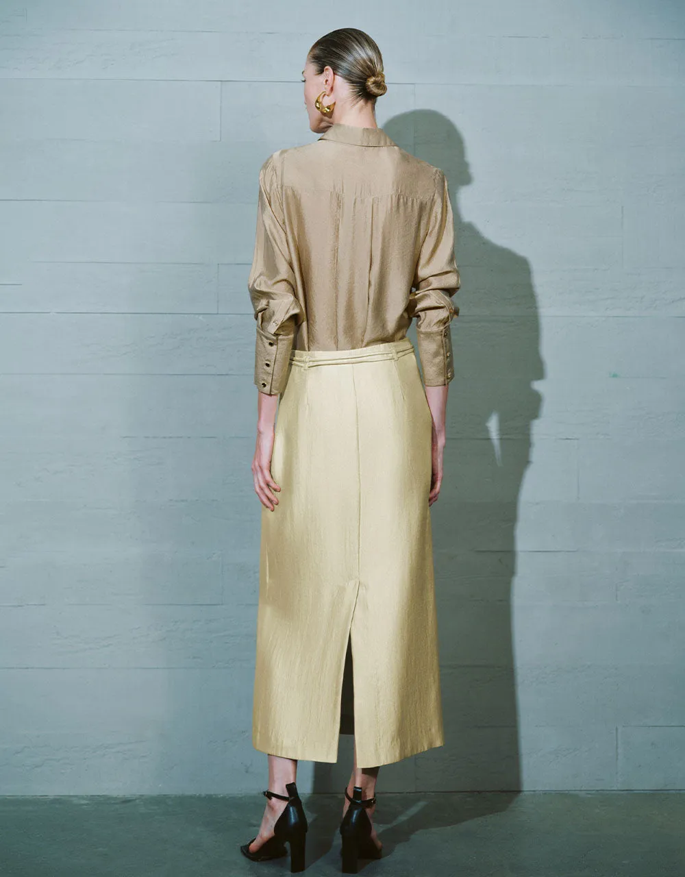 Button Up Straight Shirt sold by Urban Revivo product image thumbnail 4