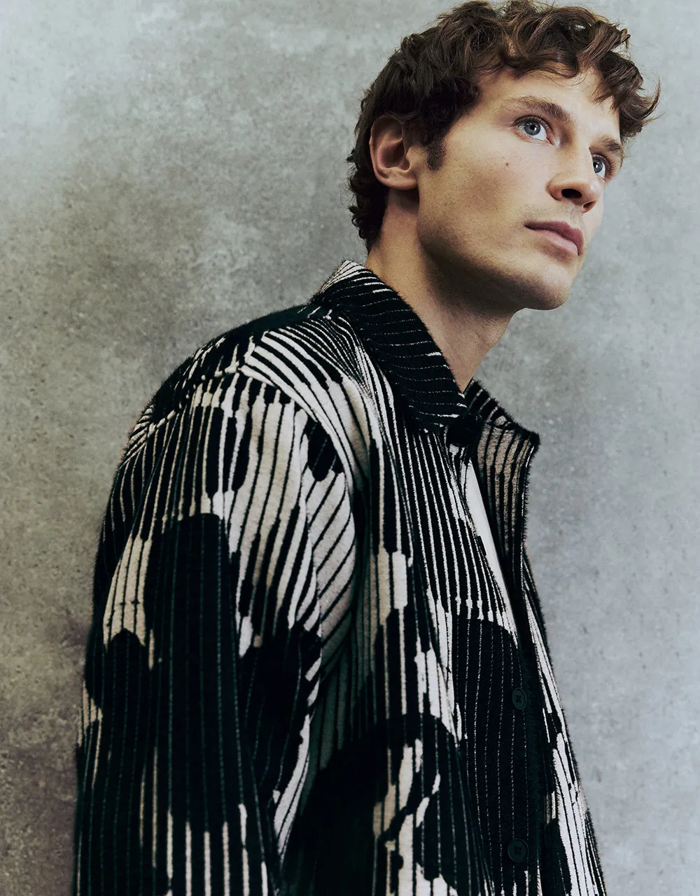 Printed Straight Jacket sold by Urban Revivo product image thumbnail 4