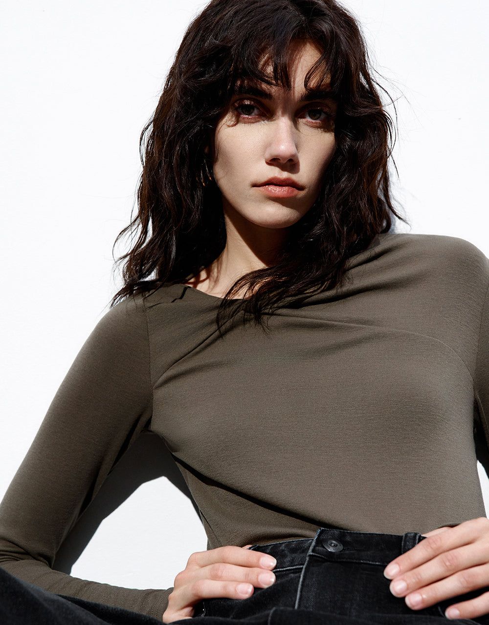 One Shoulder Skinny Knitted T-Shirt sold by Urban Revivo product image thumbnail 5