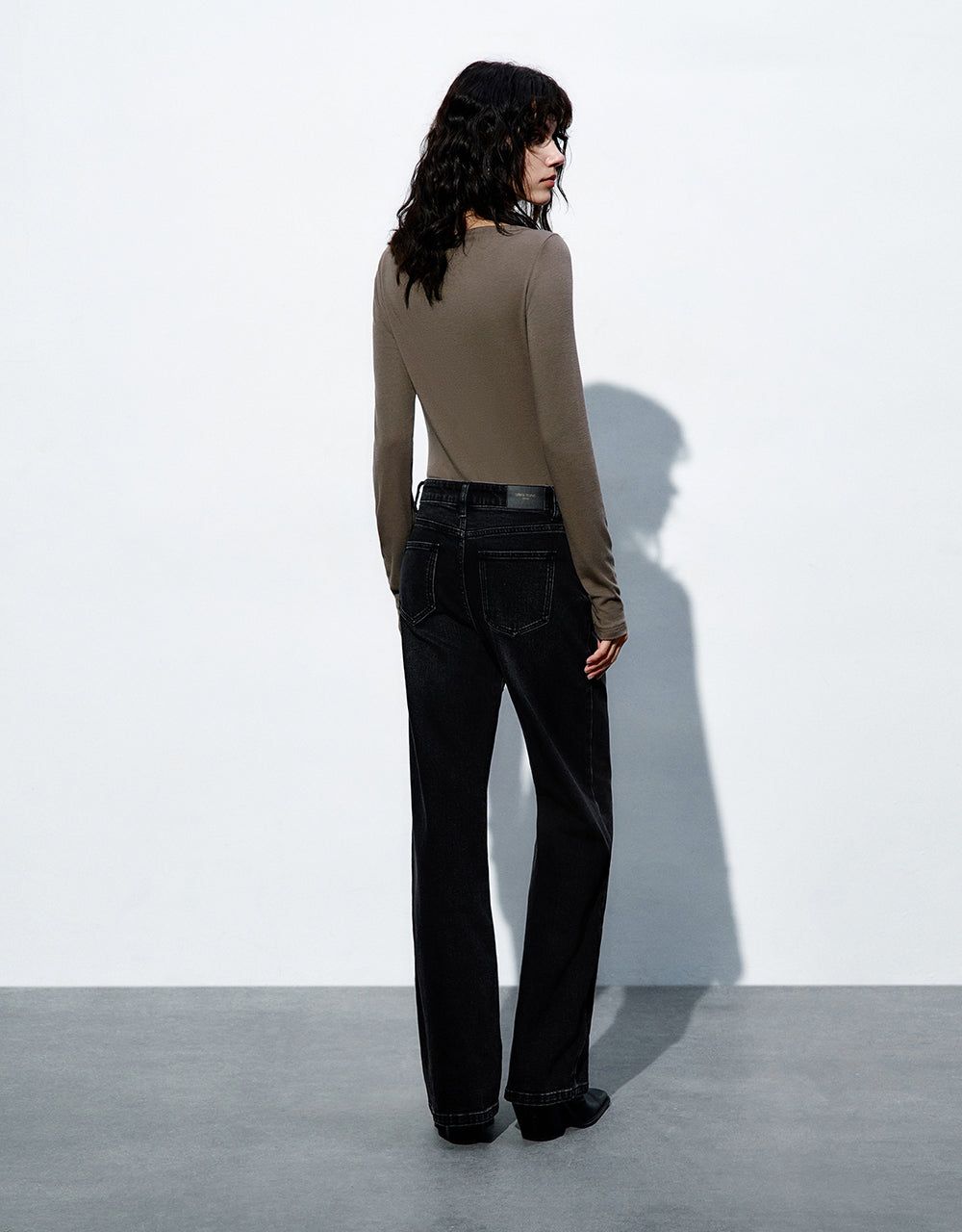 One Shoulder Skinny Knitted T-Shirt sold by Urban Revivo product image thumbnail 4