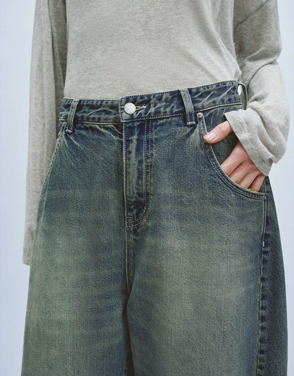 Distressed Carrot Fit Jeans sold by Urban Revivo product image thumbnail 5