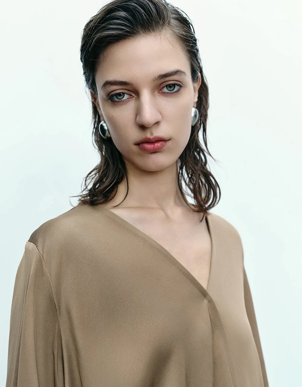 Surplice Front V-Neck Overhead Shirt sold by Urban Revivo product image thumbnail 5