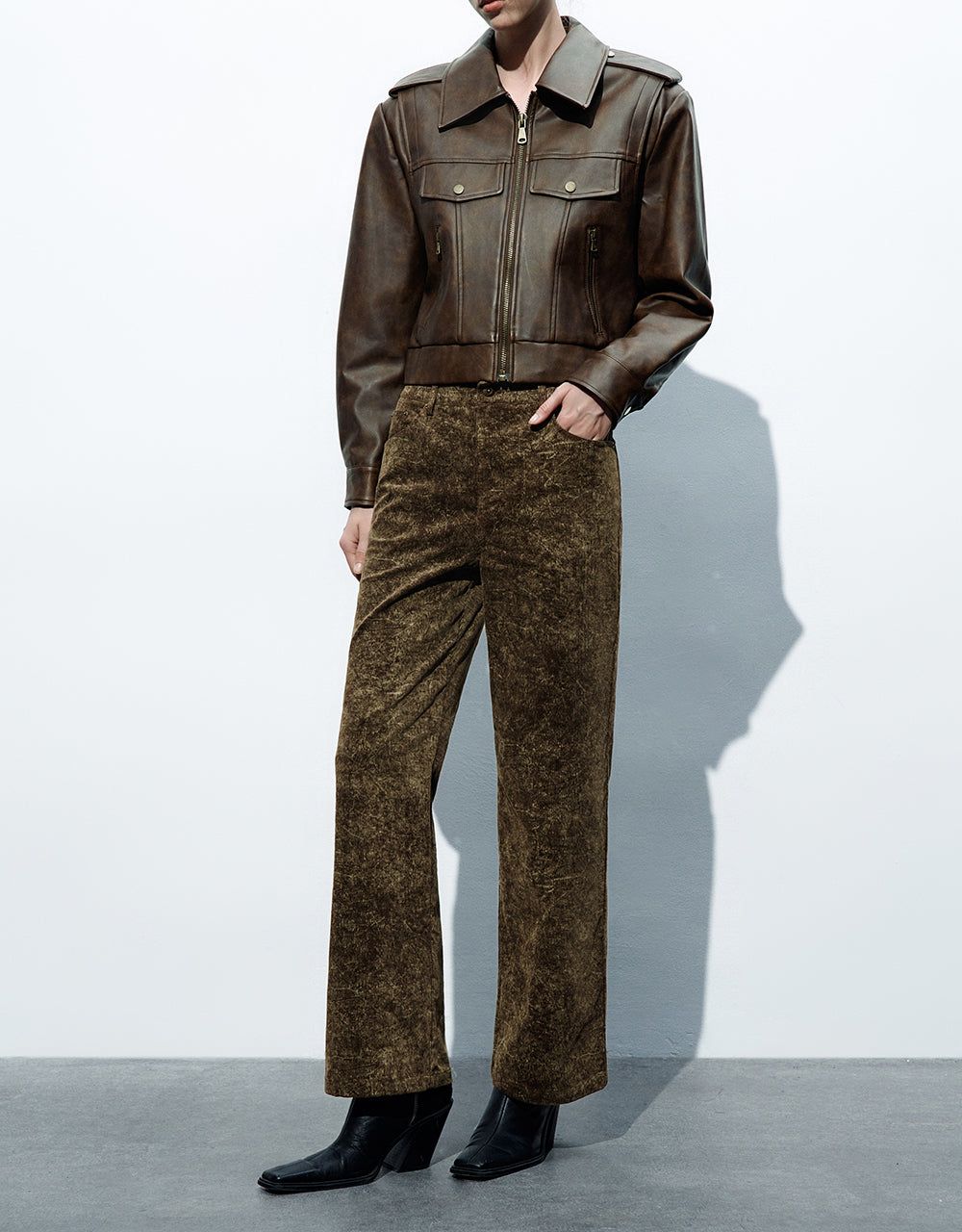 Printed Straight Jeans sold by Urban Revivo product image thumbnail 4