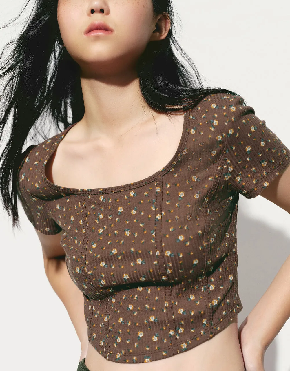 Floral U Neck Skinny T-Shirt sold by Urban Revivo product image thumbnail 5