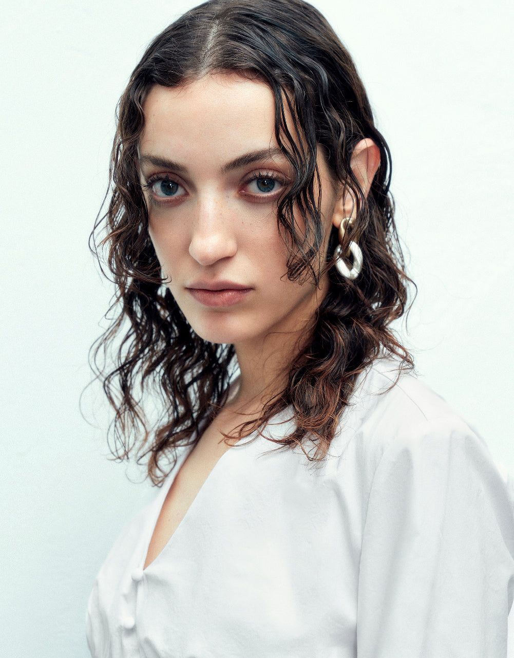 Raglan Sleeve Skater V-Neck Blouse sold by Urban Revivo product image thumbnail 5