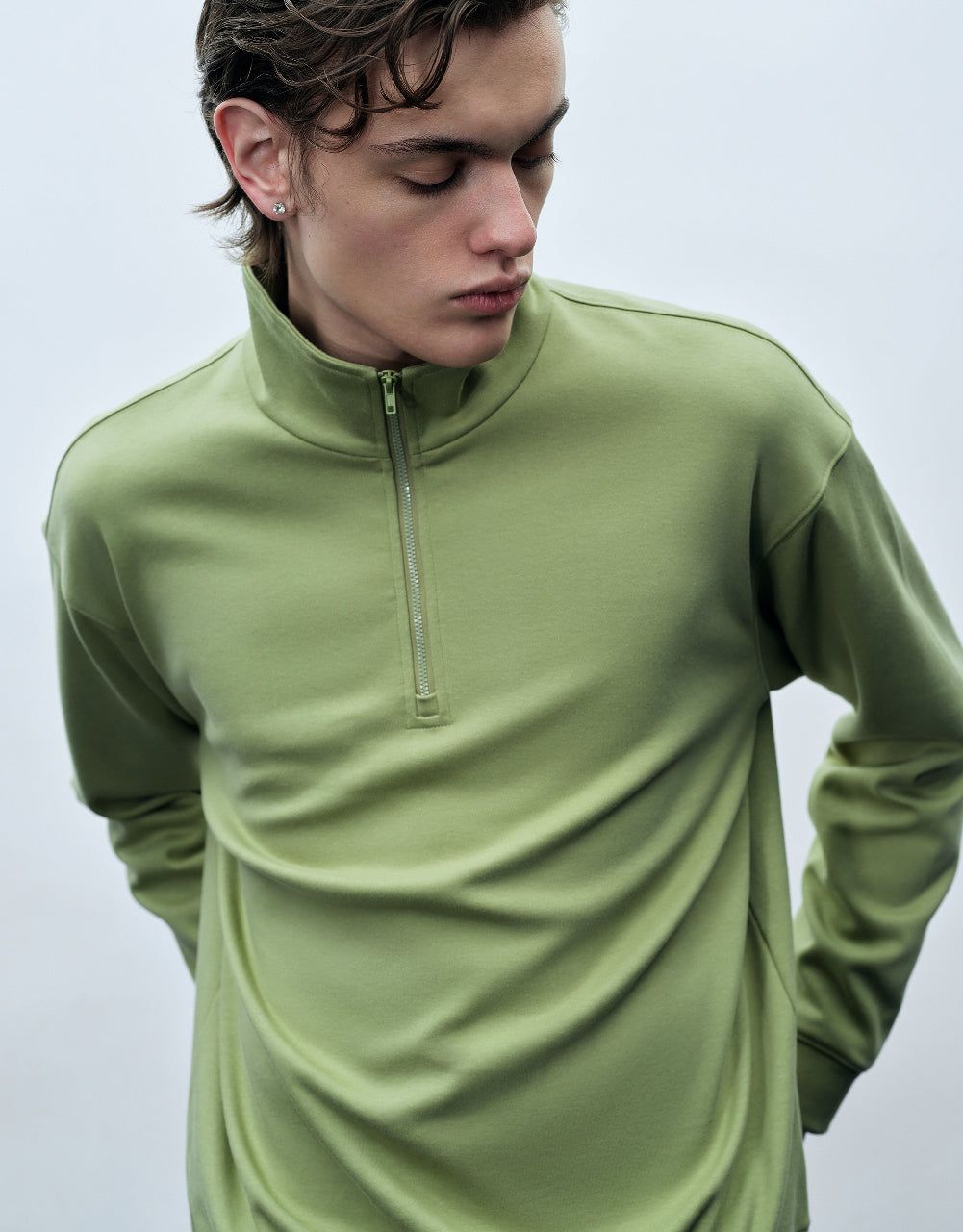 Standard Collar Half Zip Sweatshirt sold by Urban Revivo product image thumbnail 5