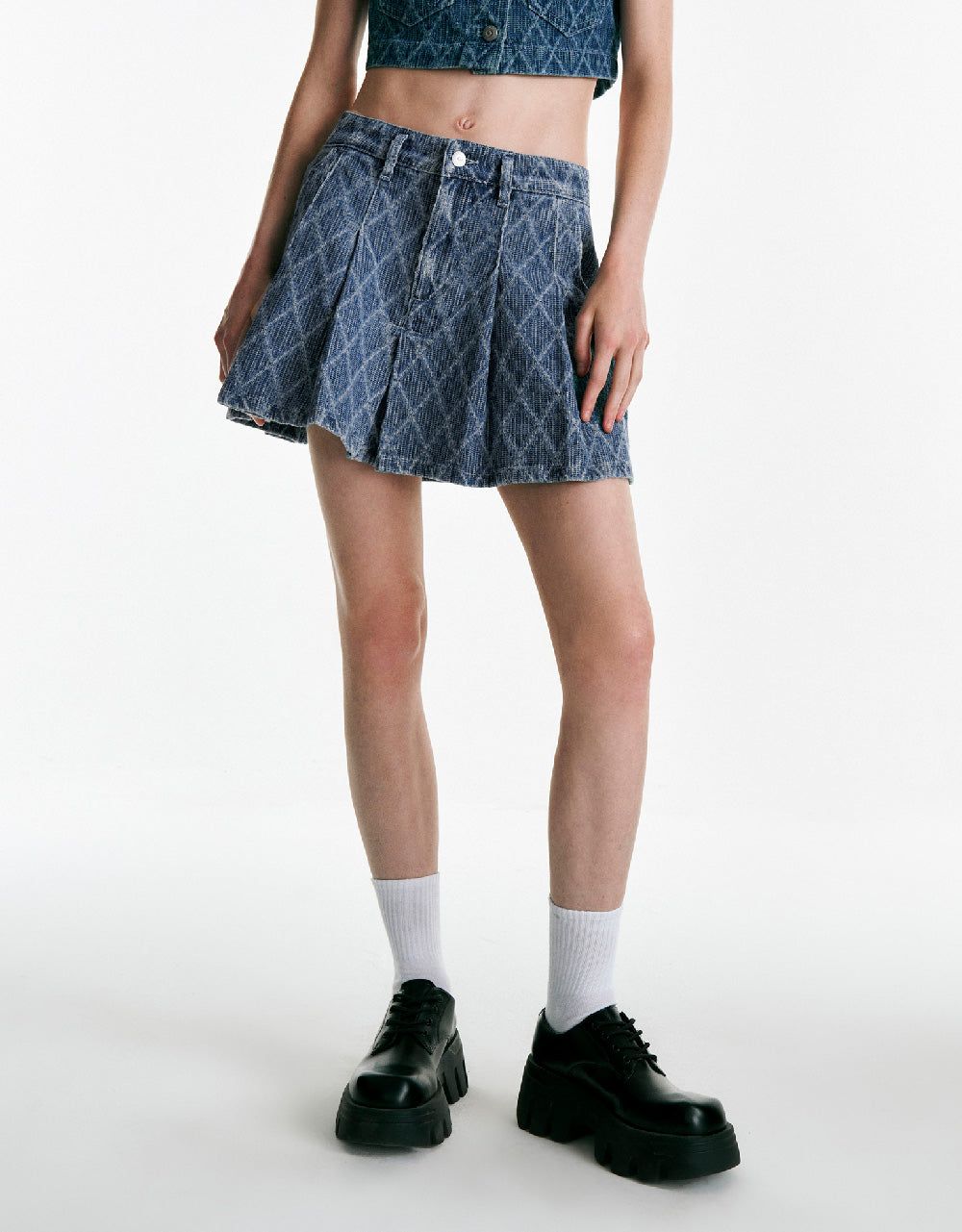 Pleated Mini Denim Skirt sold by Urban Revivo product image thumbnail 2