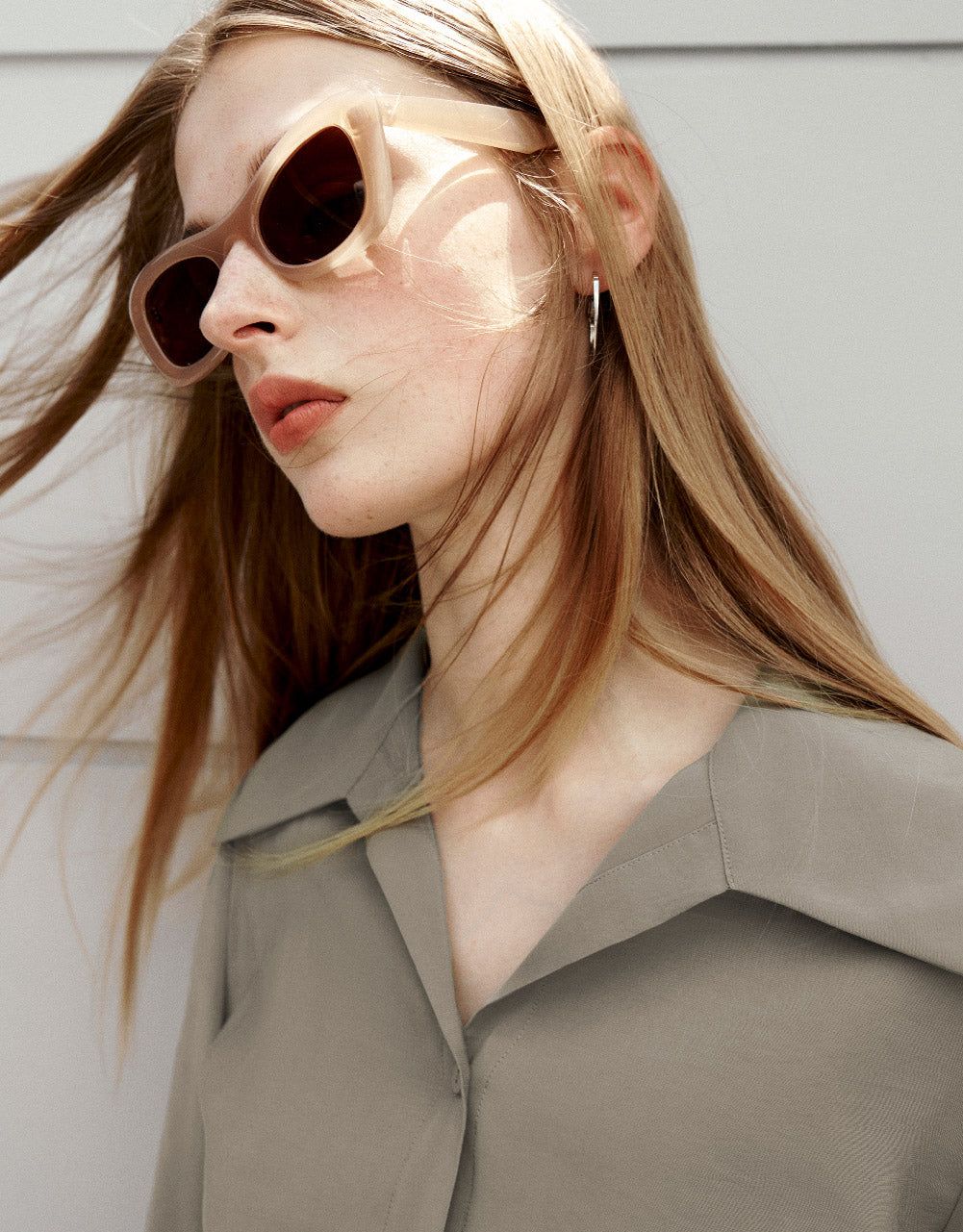 Button Up A-Line Shirt sold by Urban Revivo product image thumbnail 5