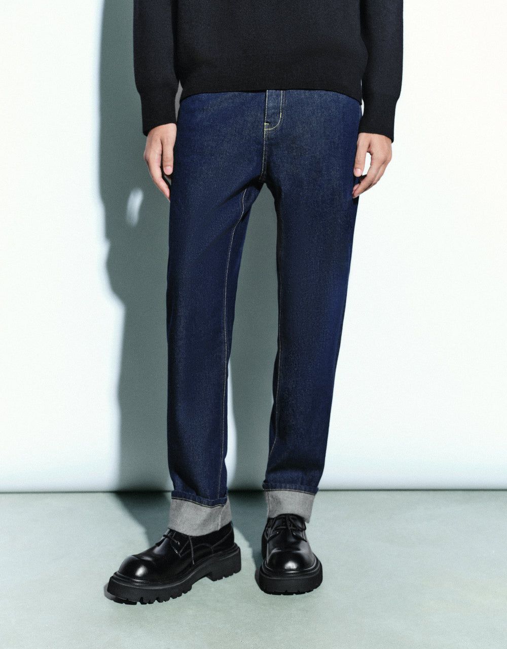 Rolled Up Hem Straight Jeans sold by Urban Revivo product image thumbnail 2