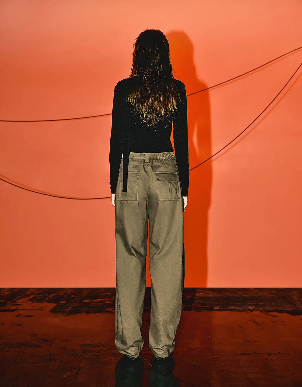Loose Carrot Fit Pants sold by Urban Revivo product image thumbnail 5