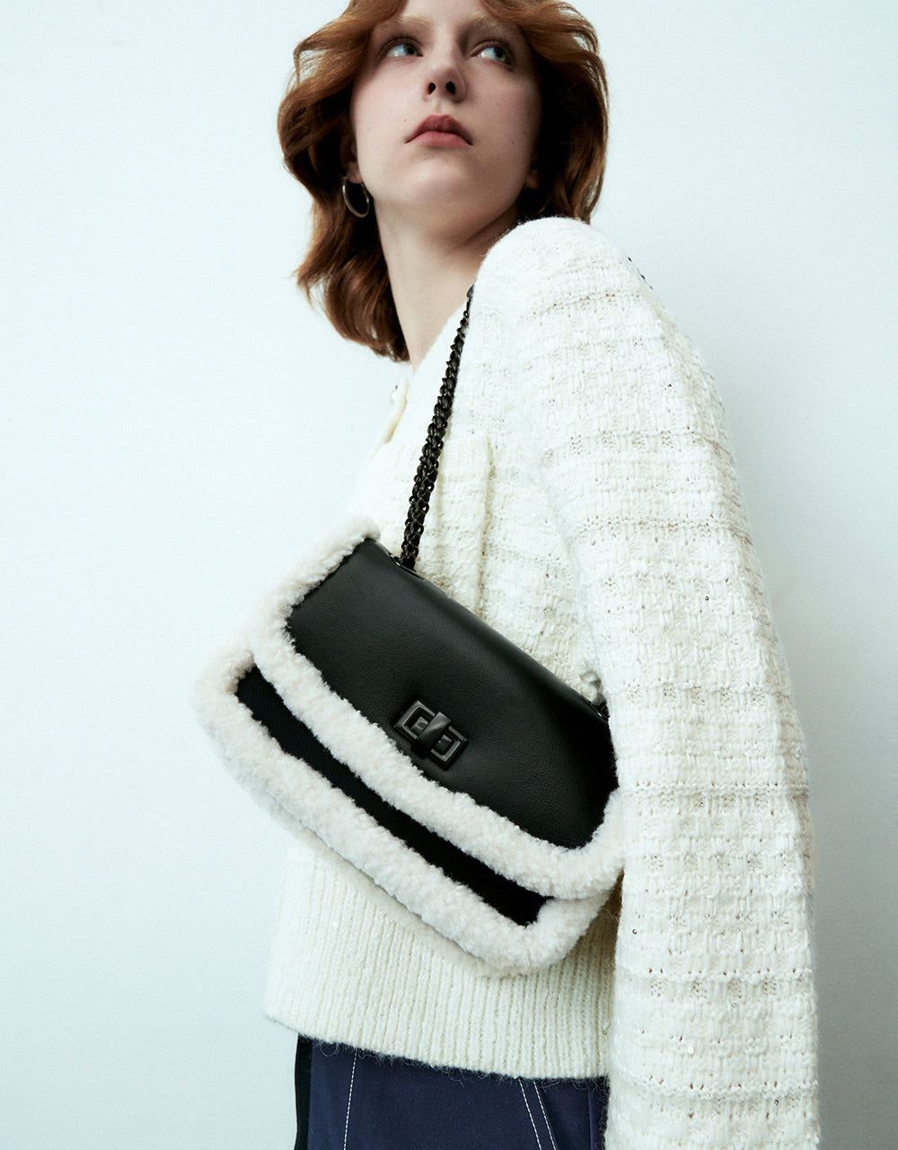 Pearl Button Crew Neck Knitted Cardigan sold by Urban Revivo product image thumbnail 3