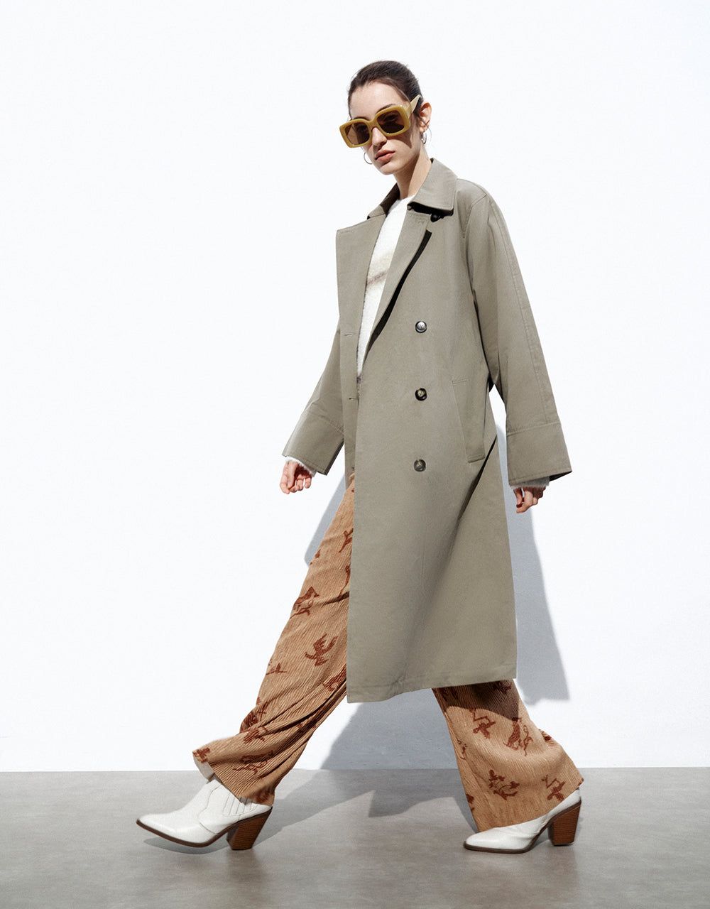 Raglan Sleeve Long Trench Coat sold by Urban Revivo product image thumbnail 4