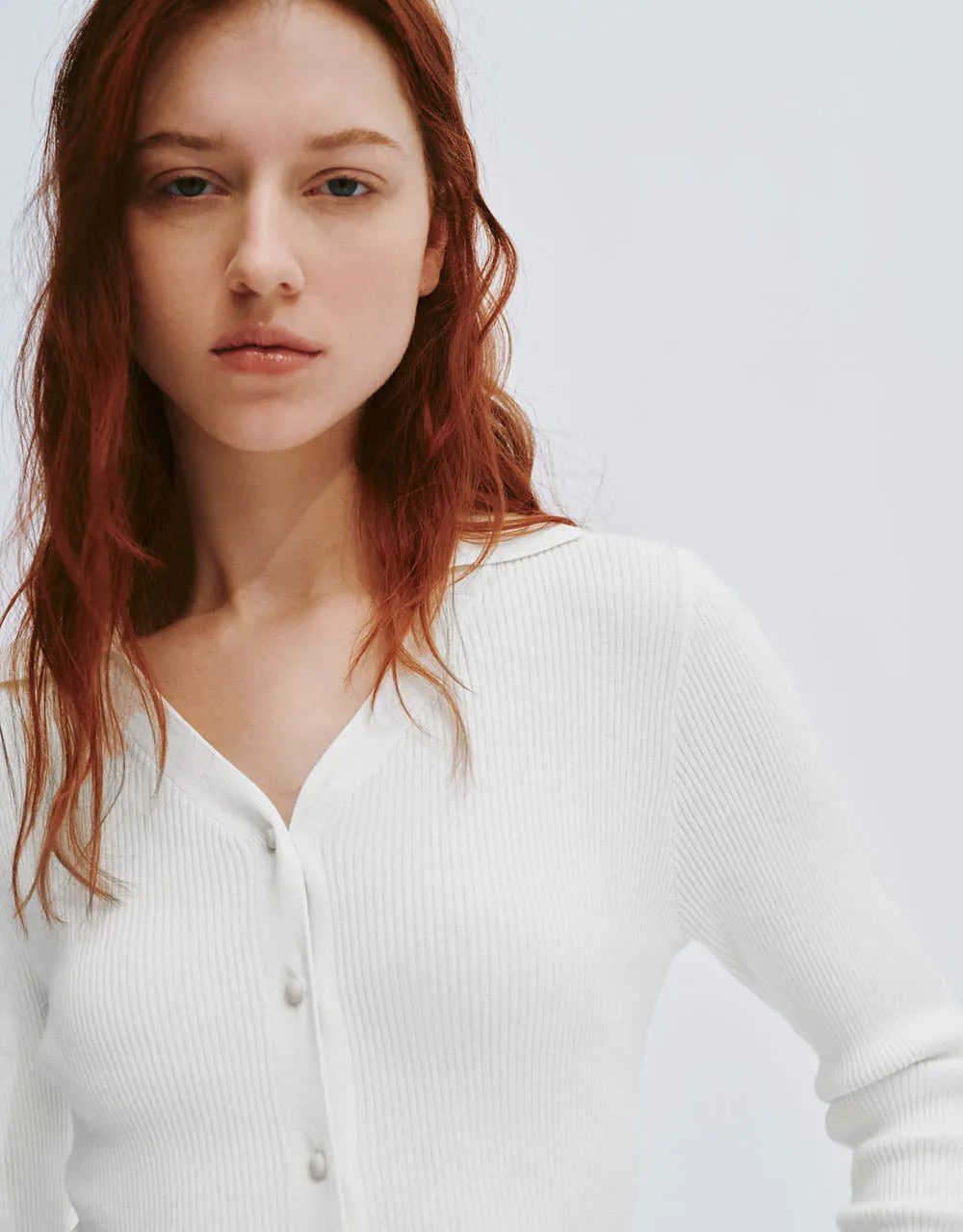 Skinny V-Neck Knitted Cardigan sold by Urban Revivo product image thumbnail 4