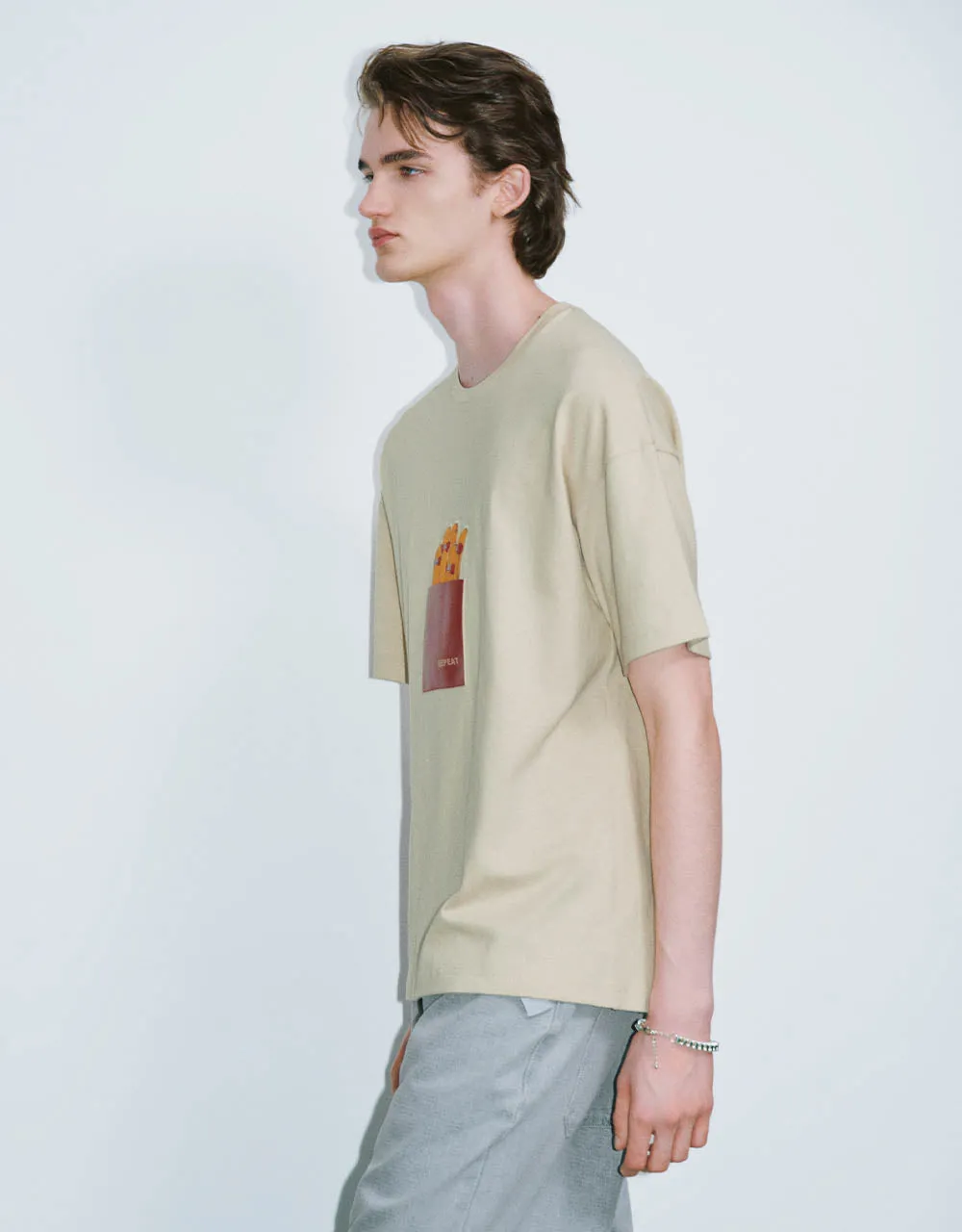 Embossed Crew Neck Loose T-Shirt sold by Urban Revivo product image thumbnail 3