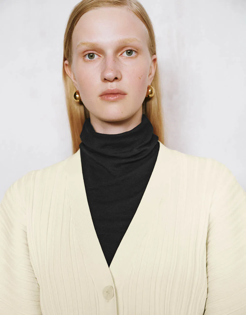 Dolman Sleeve V-Neck Knitted Cardigan sold by Urban Revivo product image thumbnail 4