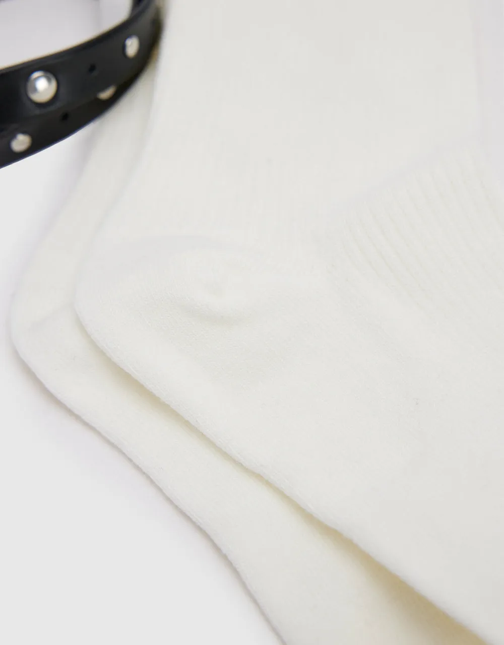 Belt Décor Mid-Length Socks sold by Urban Revivo product image thumbnail 5