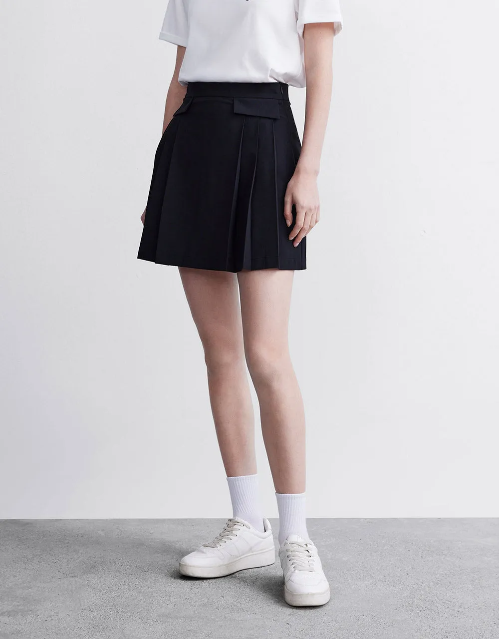 Pleated A-Line Skirt sold by Urban Revivo product image thumbnail 5