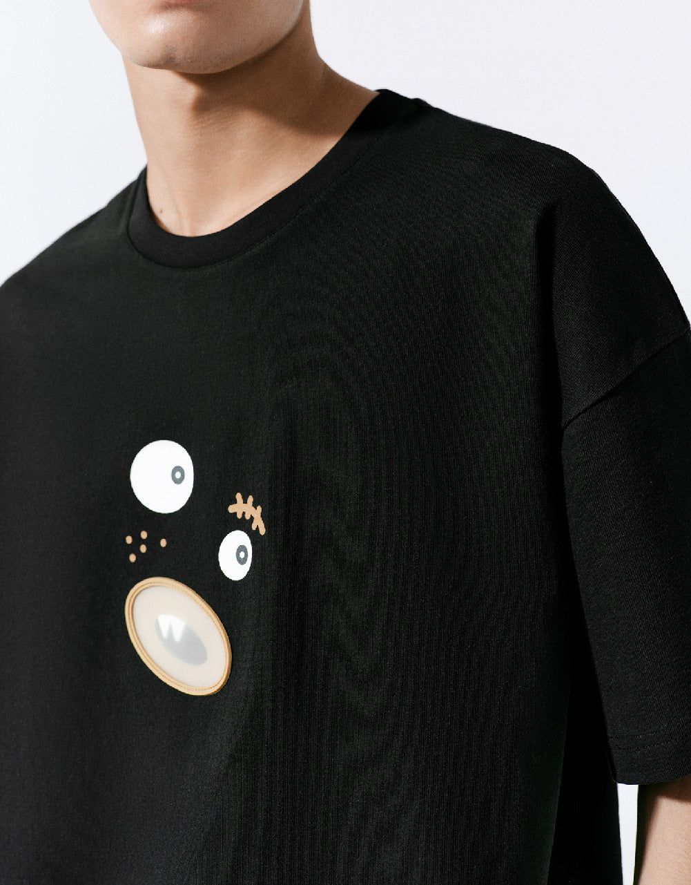 Straight Knitted T-Shirt sold by Urban Revivo product image thumbnail 5