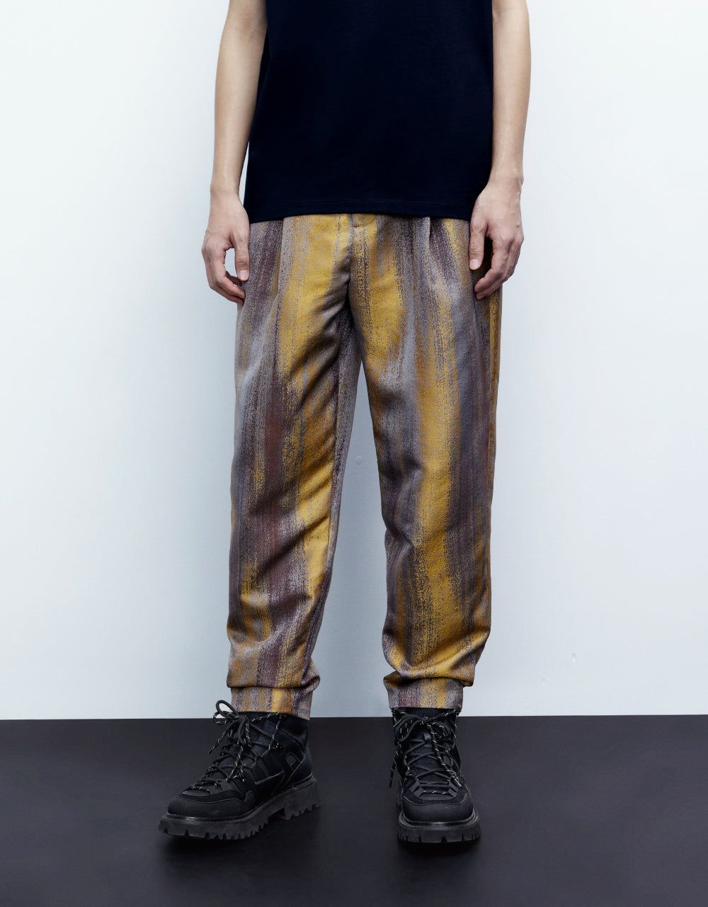 Carrot Fit Pants sold by Urban Revivo product image thumbnail 2