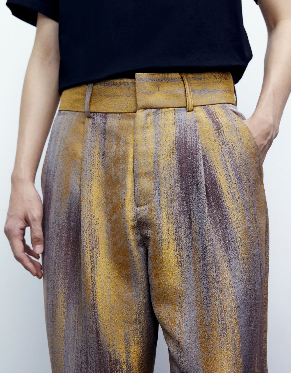 Carrot Fit Pants sold by Urban Revivo product image thumbnail 5