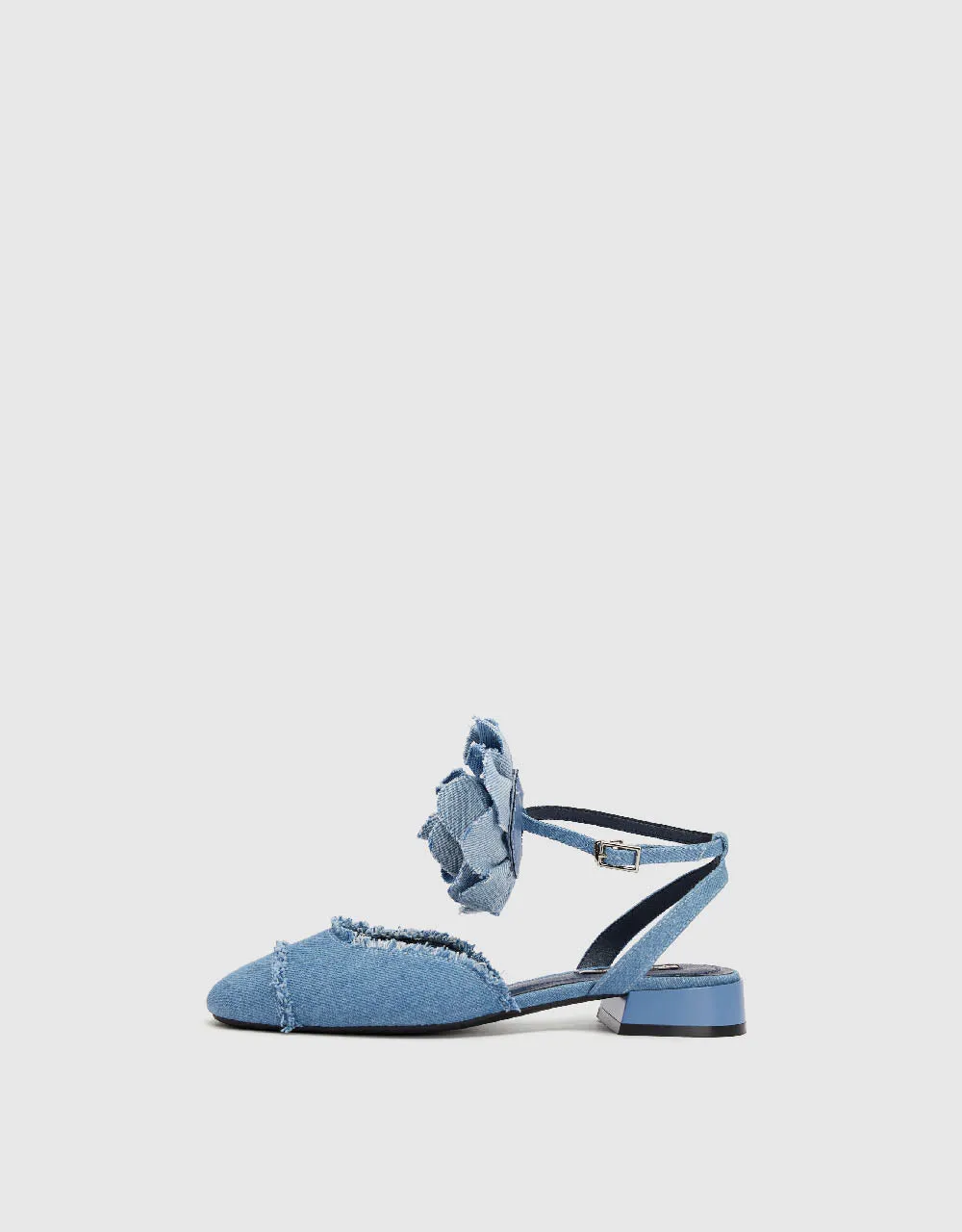 Raw Hem Flower Décor Denim Slingbacks sold by Urban Revivo product image thumbnail 2