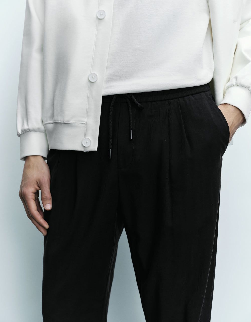 Woven Long Straight Pants sold by Urban Revivo product image thumbnail 5
