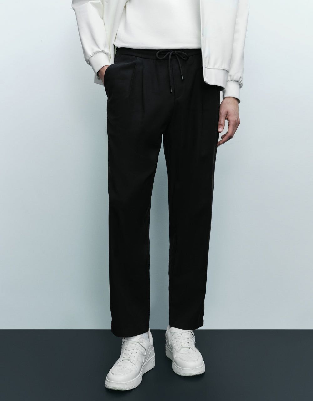 Woven Long Straight Pants sold by Urban Revivo product image thumbnail 2