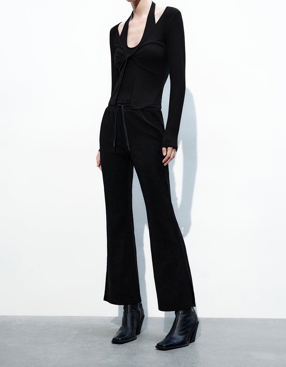 Knitted Flare Pants sold by Urban Revivo product image thumbnail 4