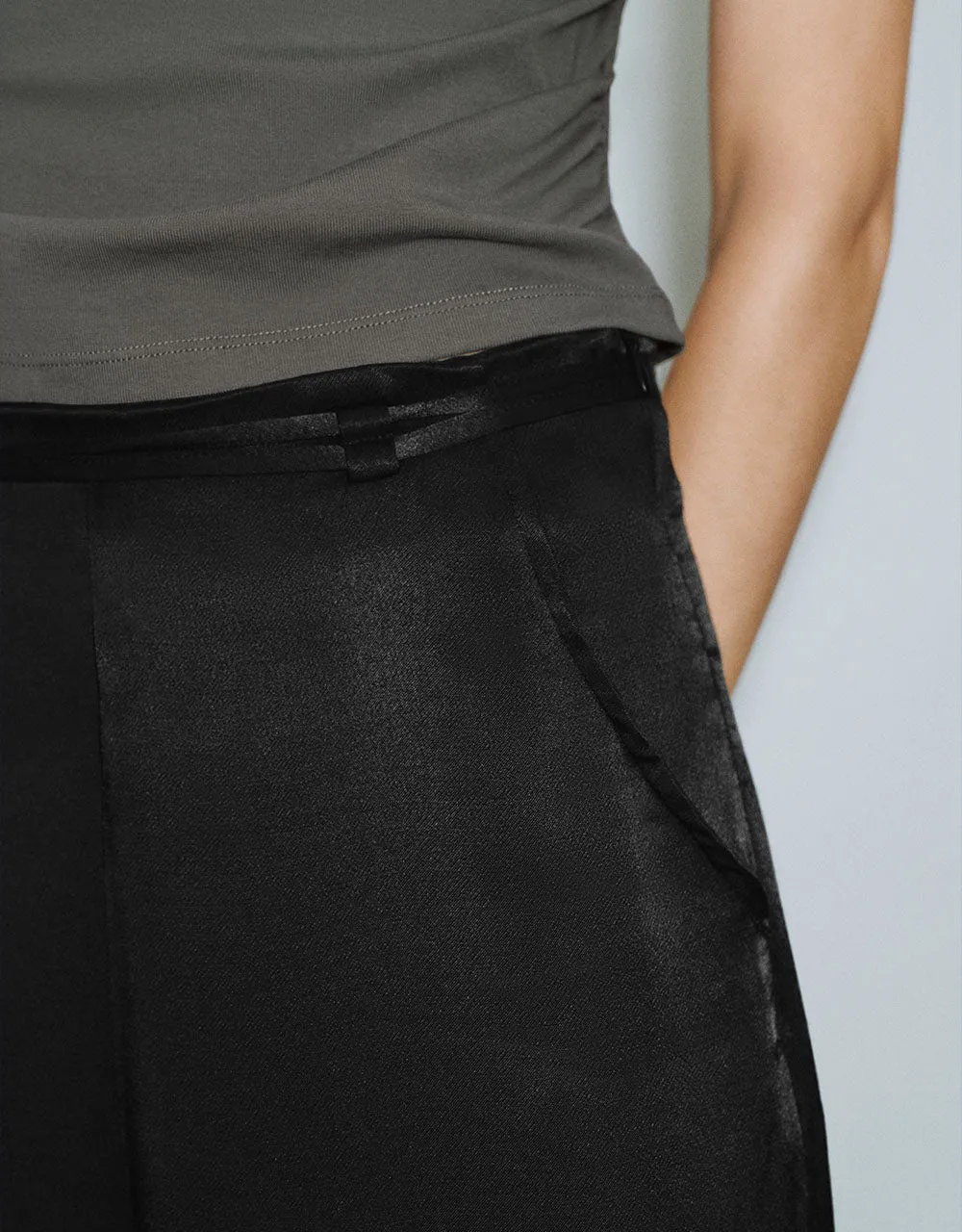 Carrot Fit Pants sold by Urban Revivo product image thumbnail 5