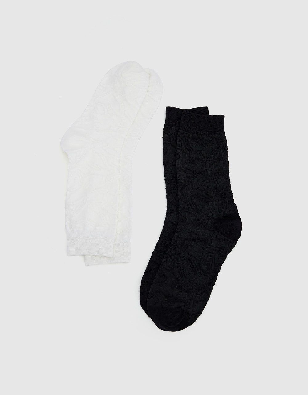 Embossed Mid-Length Socks sold by Urban Revivo product image thumbnail 2