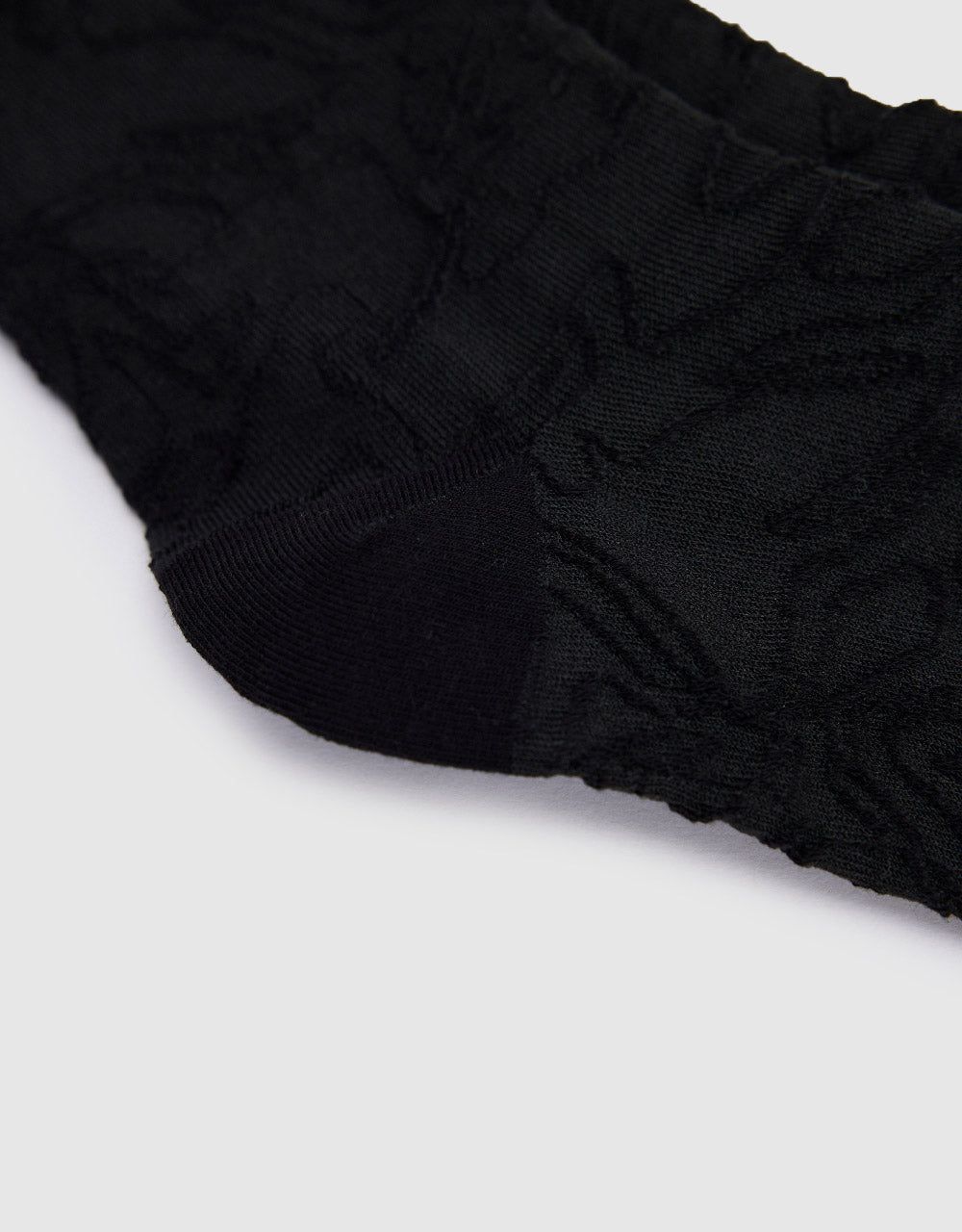 Embossed Mid-Length Socks sold by Urban Revivo product image thumbnail 4