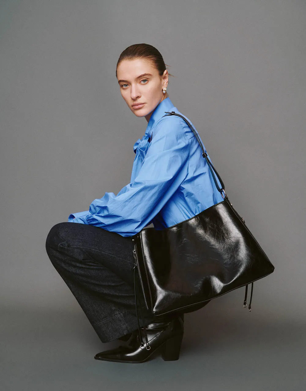 Striaght Loose Shirt With Tie sold by Urban Revivo product image thumbnail 3