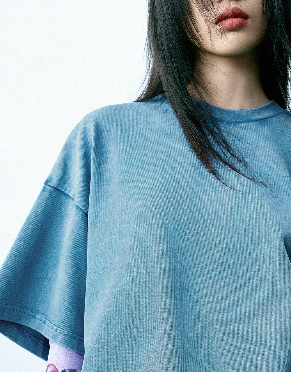 Crew Neck Straight T-Shirt sold by Urban Revivo product image thumbnail 4