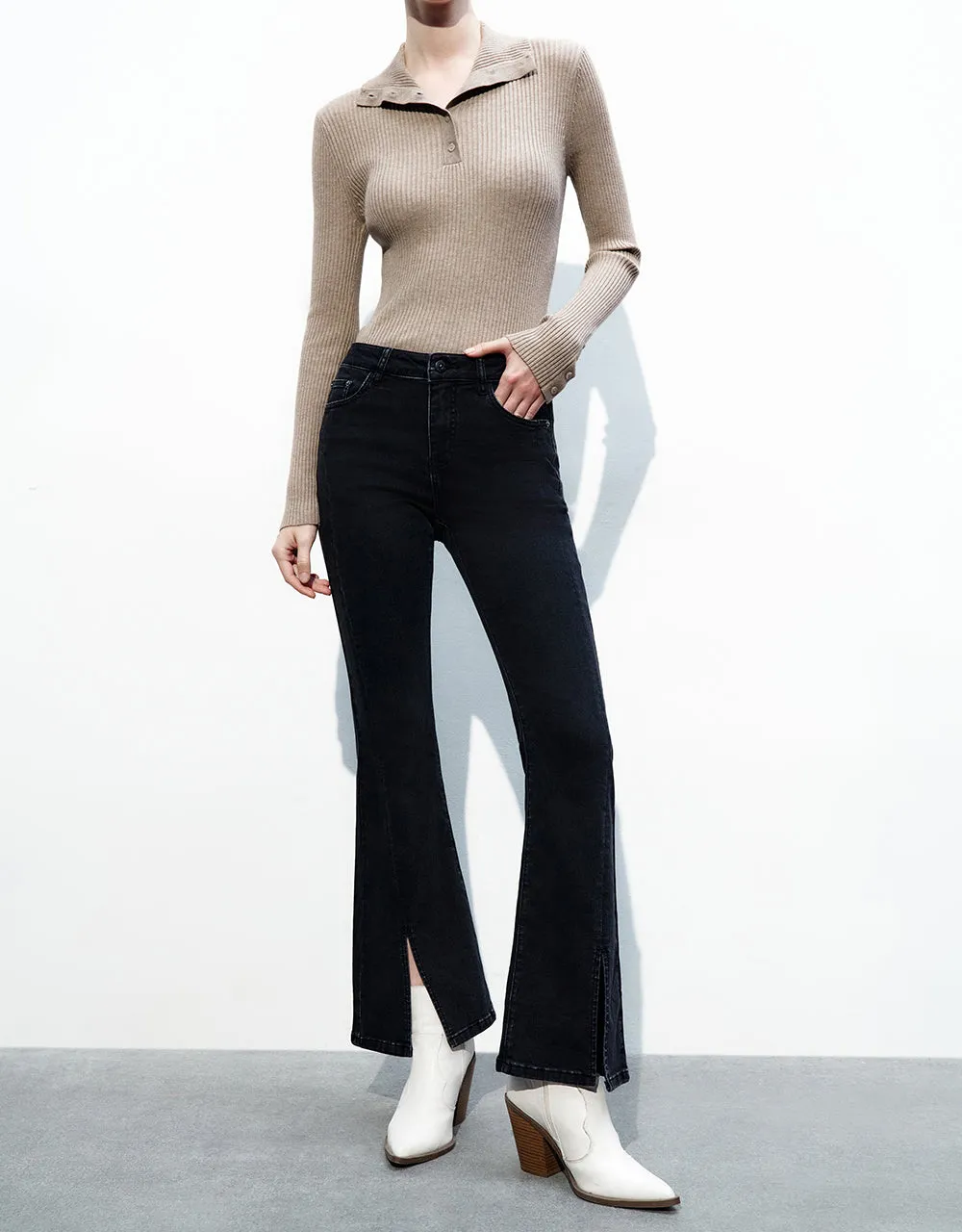 Split Hem Flare Jeans sold by Urban Revivo product image thumbnail 2