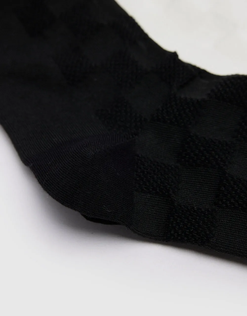 Embossed Mid-Length Socks sold by Urban Revivo product image thumbnail 4
