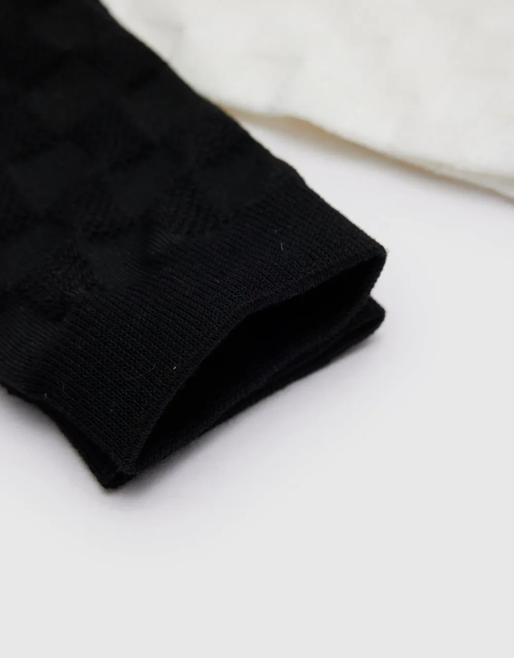 Embossed Mid-Length Socks sold by Urban Revivo product image thumbnail 3