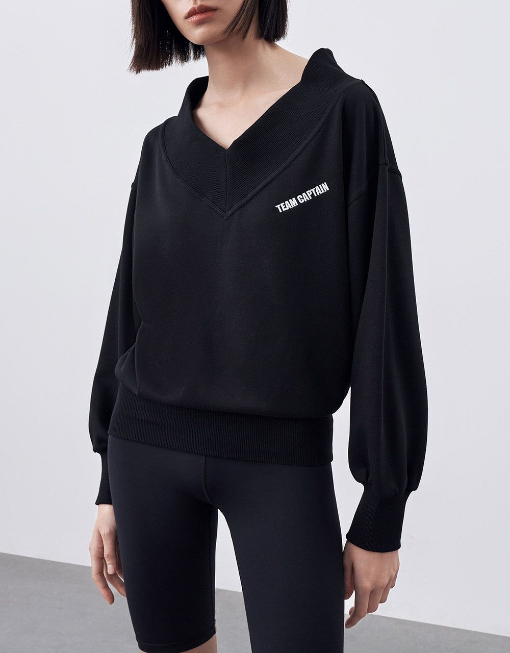 Oversized Letter Sweatshirt sold by Urban Revivo product image thumbnail 5