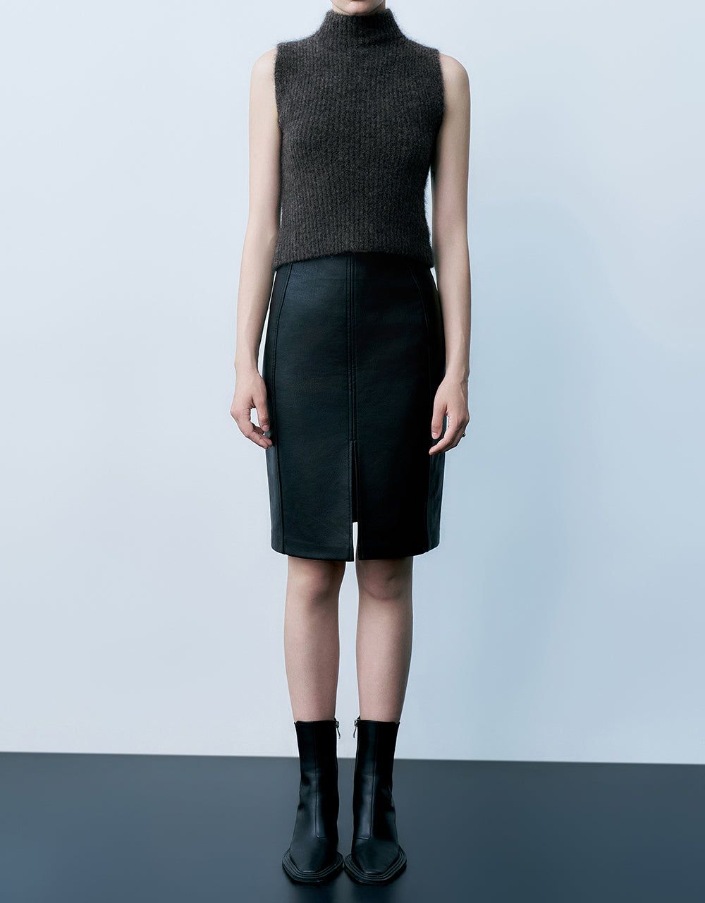 Vegan Leather Midi Straight Skirt sold by Urban Revivo product image thumbnail 2