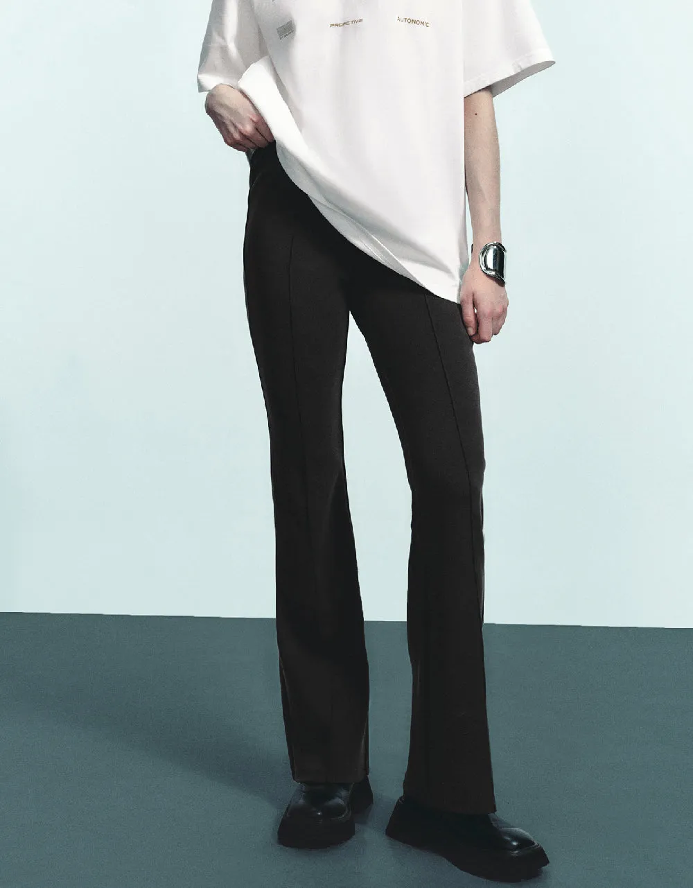 Elastic Waist Knitted Straight Pants sold by Urban Revivo product image thumbnail 2