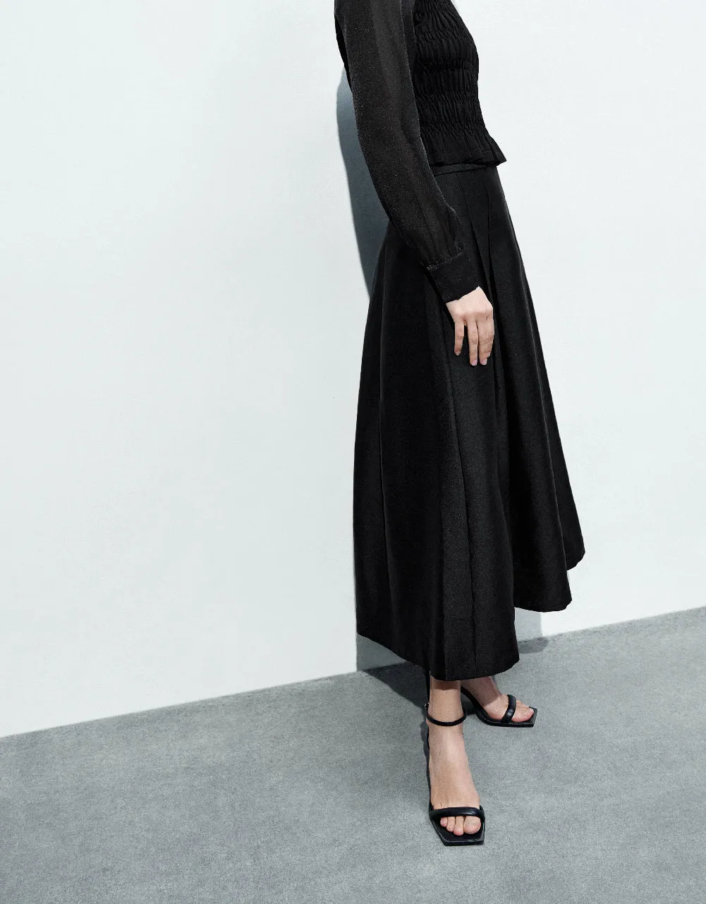 Pleated Midi A-Line Skirt sold by Urban Revivo product image thumbnail 4