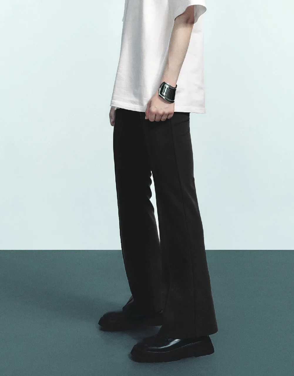 Elastic Waist Knitted Straight Pants sold by Urban Revivo product image thumbnail 4