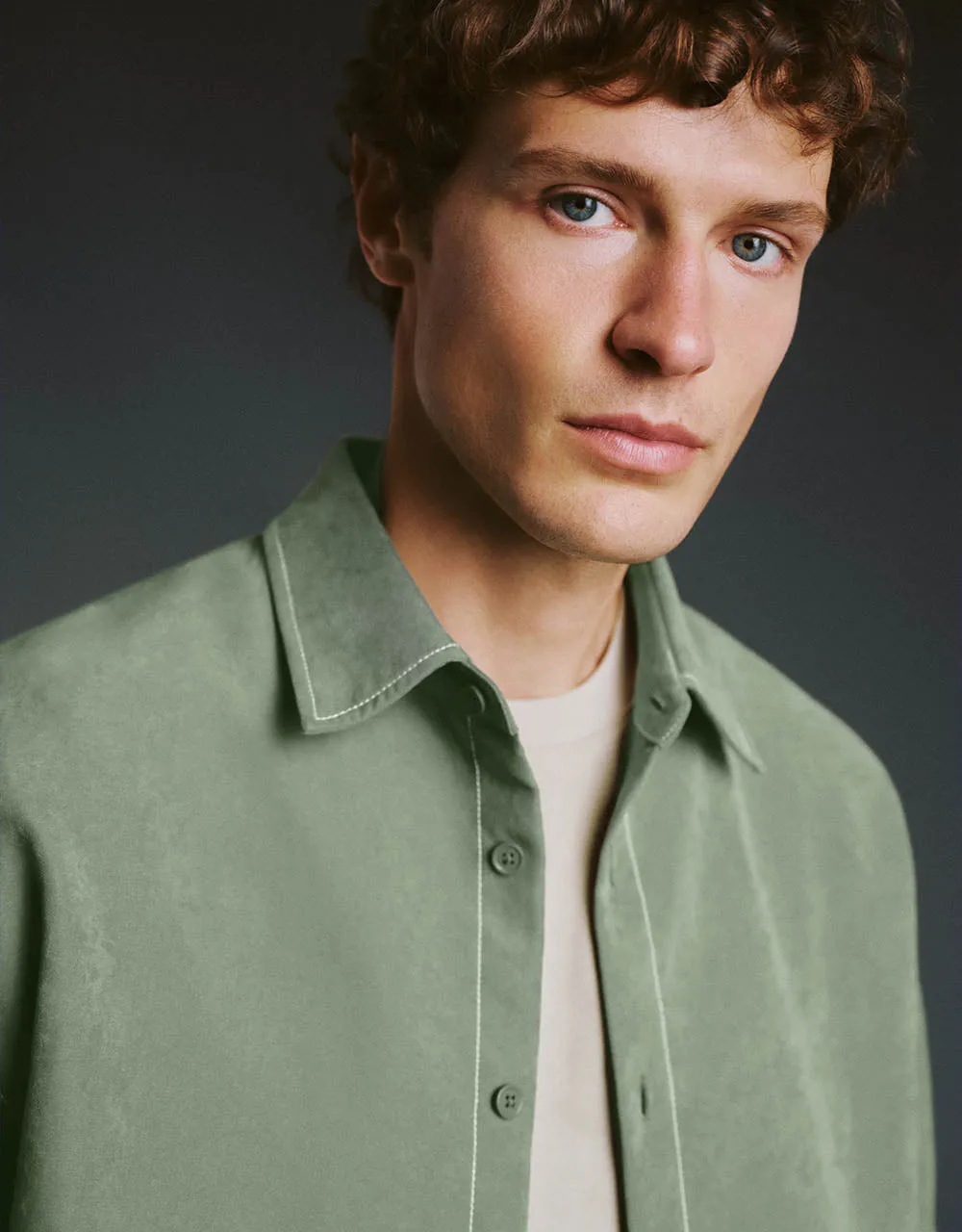 Drop Shoulder Sleeve Loose Shirt sold by Urban Revivo product image thumbnail 3