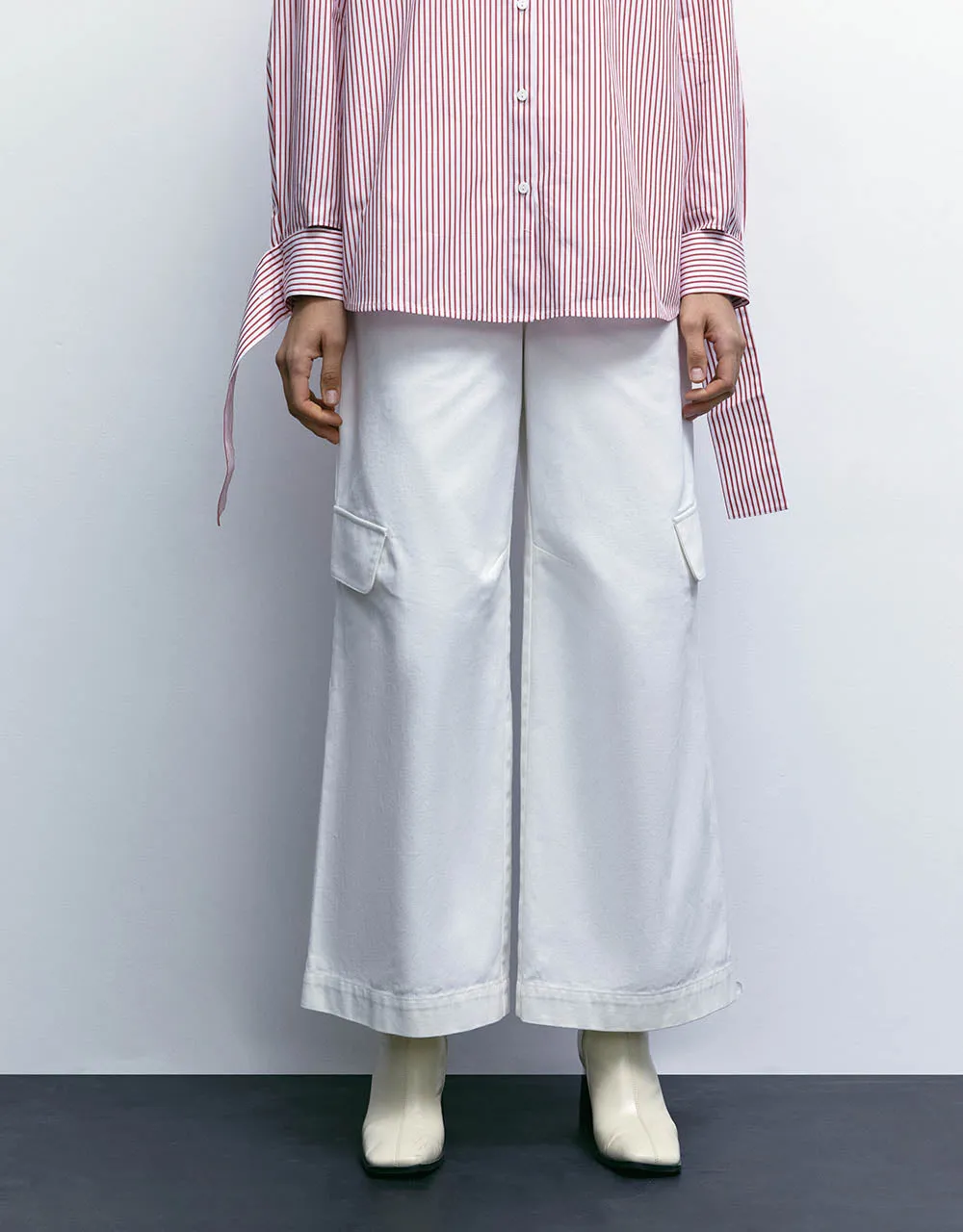 Straight Pants sold by Urban Revivo product image thumbnail 2