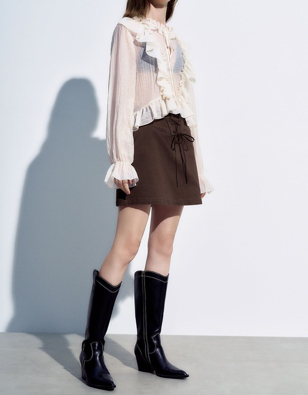 Lace Up Front Mini A-Line Skirt sold by Urban Revivo product image thumbnail 4