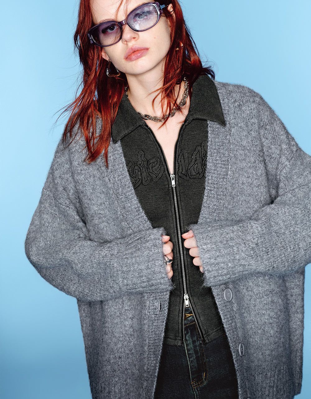 Drop Shoulder Sleeve V-Neck Knitted Cardigan sold by Urban Revivo product image thumbnail 4