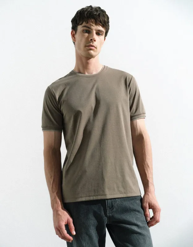 Crew Neck Straight T-Shirt sold by Urban Revivo